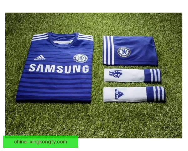 切尔西2627赛季主场球衣亮相 黄色狮徽搭配亮蓝色